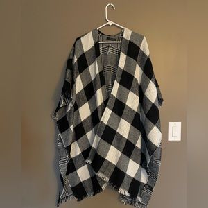 Black and White Shawl